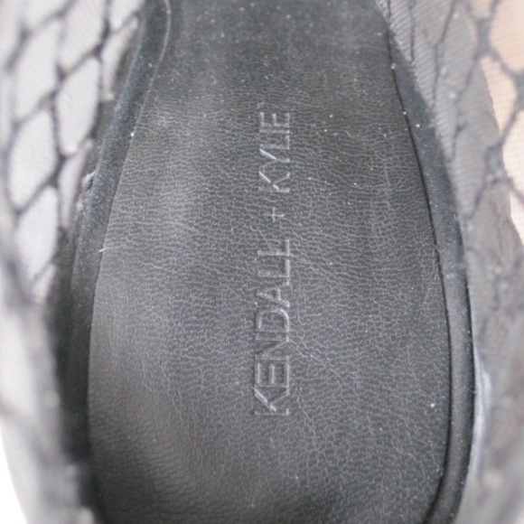 * Host Pick *Kendall & Kylie Haven Mesh/Suede Booties - Picture 6 of 10